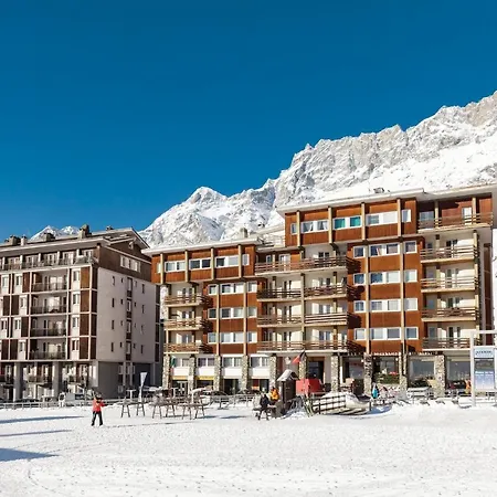 Maison Reve Blanc - Panoramic Ski In - Ski Out 公寓 *